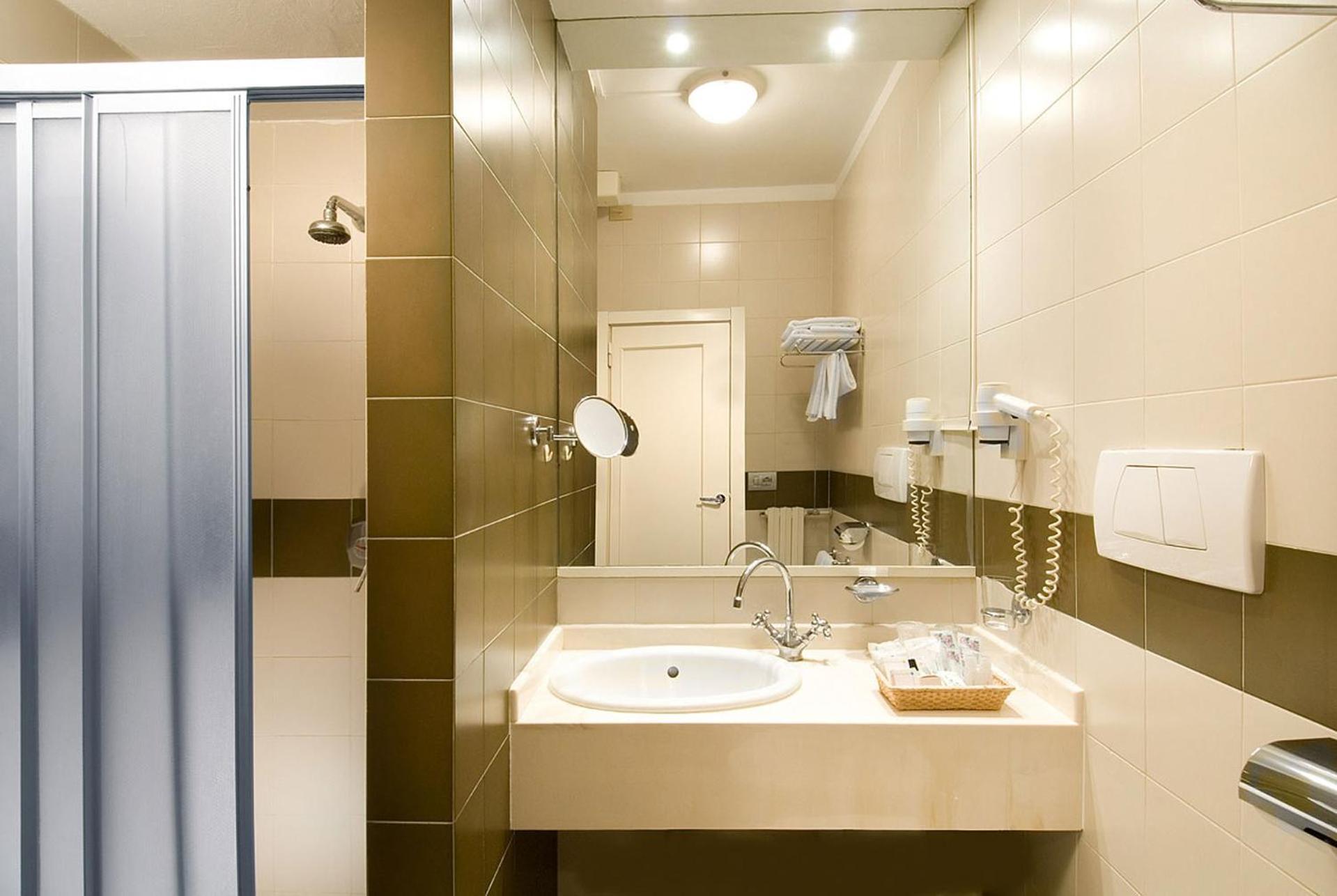 Hotel Sarti ريتشوني المظهر الخارجي الصورة
