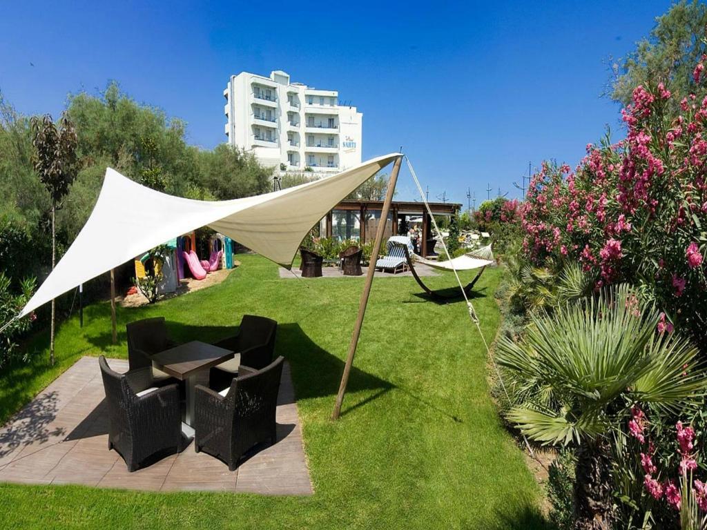 Hotel Sarti ريتشوني المظهر الخارجي الصورة